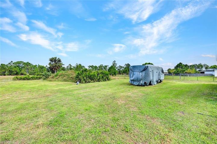 2623 45TH AVE NE, NAPLES FL 34120