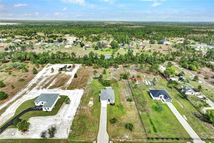 2623 45TH AVE NE, NAPLES FL 34120