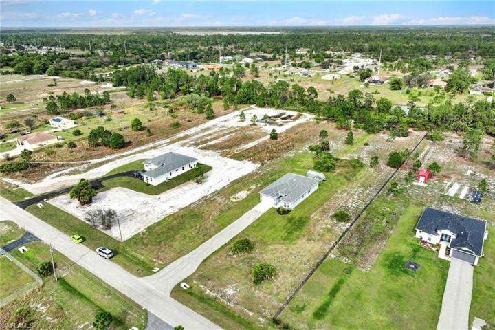 2623 45TH AVE NE, NAPLES FL 34120