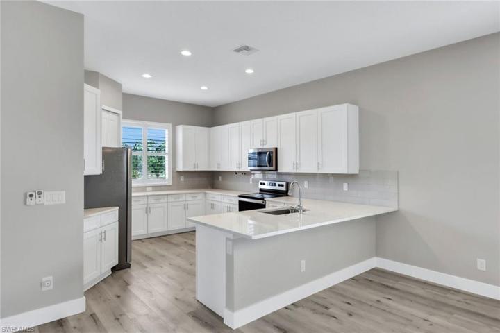 2623 45TH AVE NE, NAPLES FL 34120