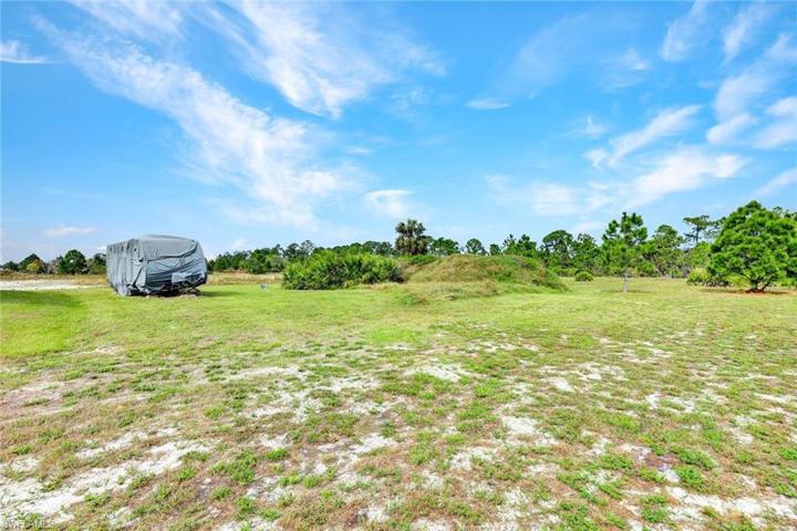2623 45TH AVE NE, NAPLES FL 34120