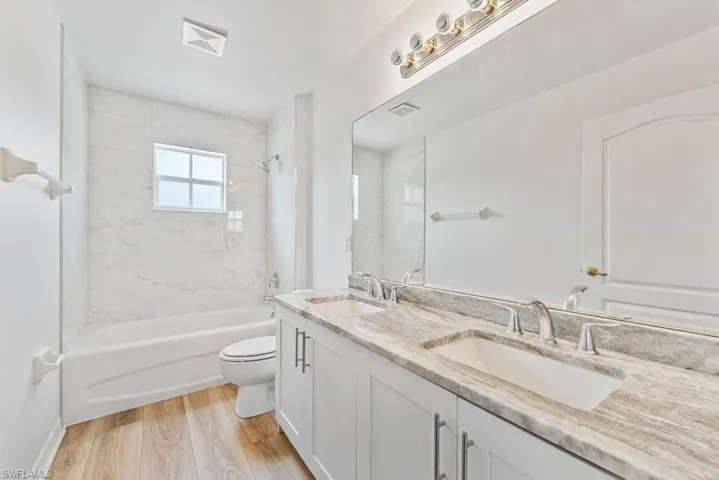 21505 Berwhich Run, Estero, Florida 33928