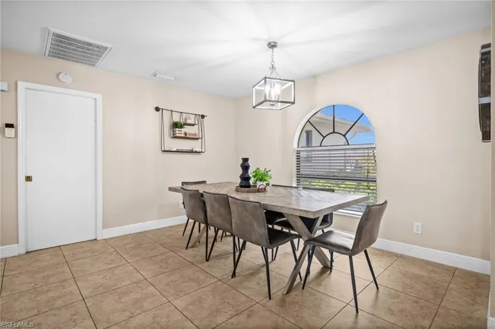 3411 Sw 2nd Ave, Cape Coral, Florida 33914