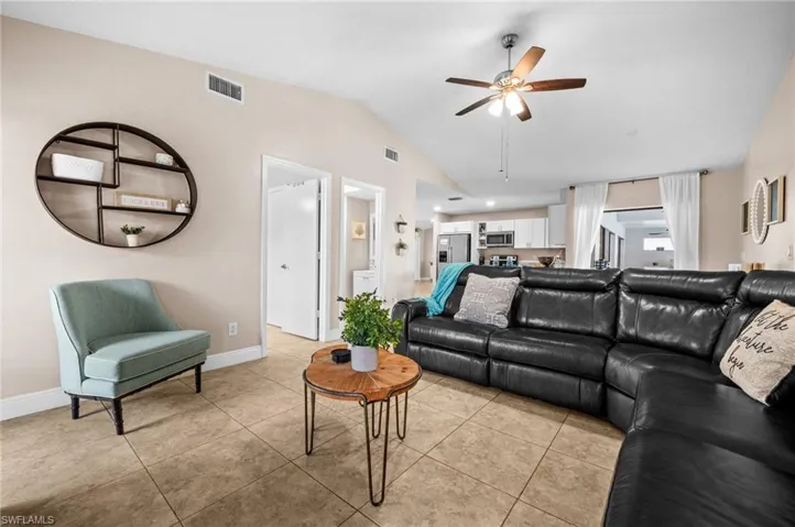 3411 Sw 2nd Ave, Cape Coral, Florida 33914