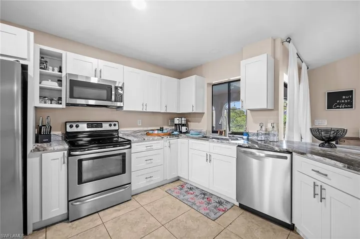 3411 Sw 2nd Ave, Cape Coral, Florida 33914