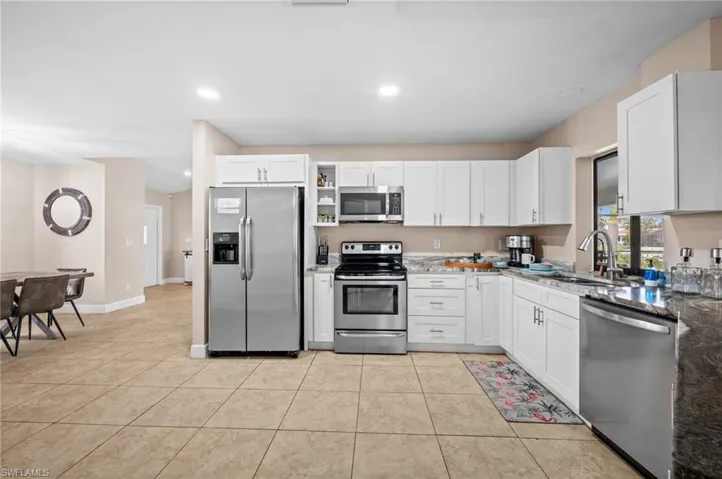 3411 Sw 2nd Ave, Cape Coral, Florida 33914