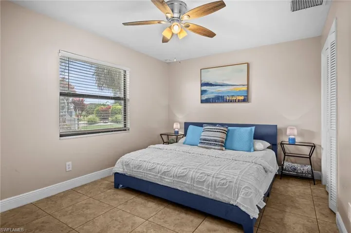 3411 Sw 2nd Ave, Cape Coral, Florida 33914