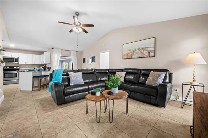 3411 Sw 2nd Ave, Cape Coral, Florida 33914