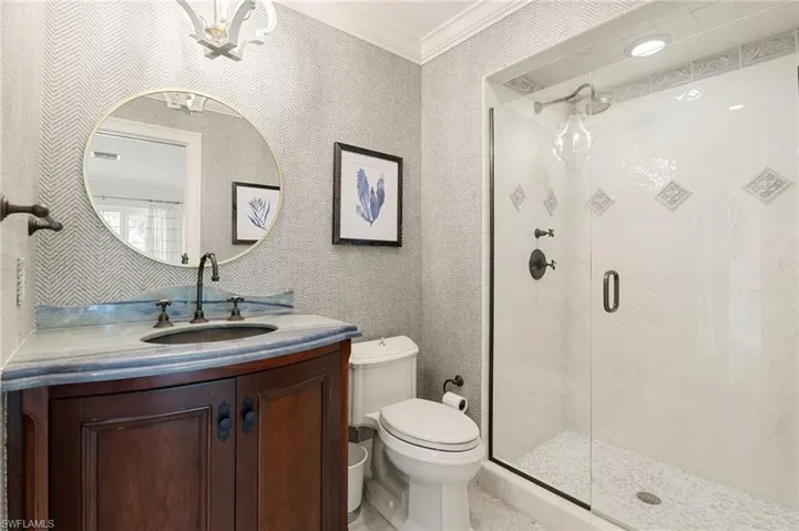 1060  Galleon  DR, Naples, FL 34102