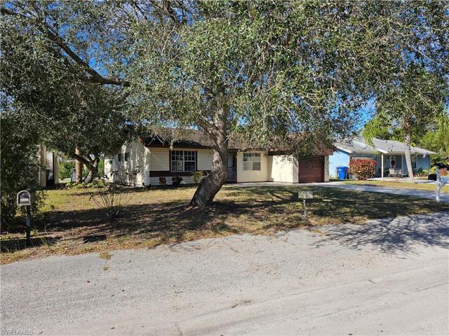 2036 Steamboat CirLaBelle, FL 33935
