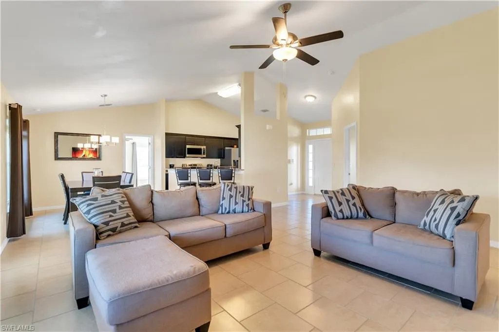 109 14th ST, Cape Coral, FL 33993,2025000227