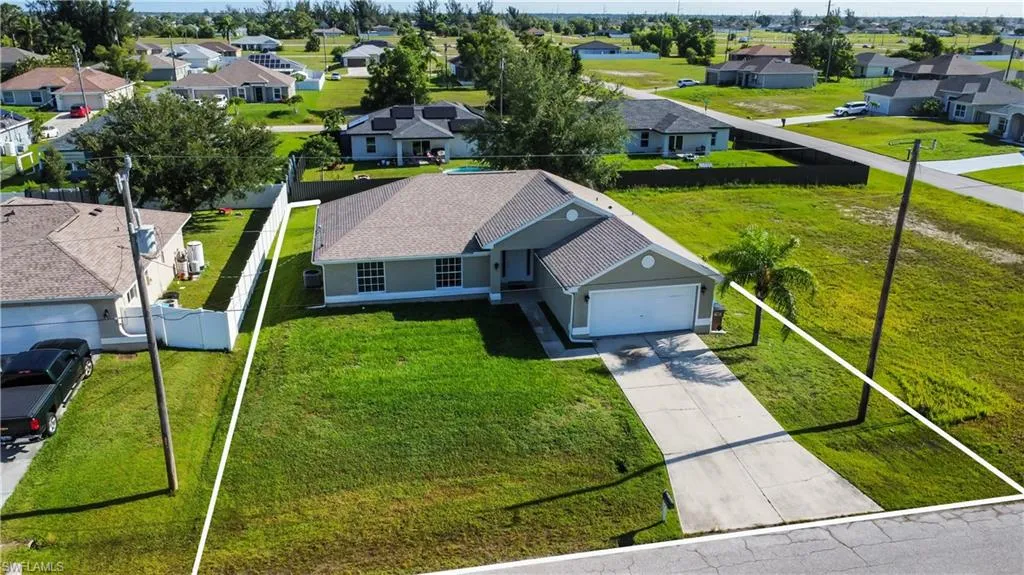109 14th ST, Cape Coral, FL 33993,2025000227