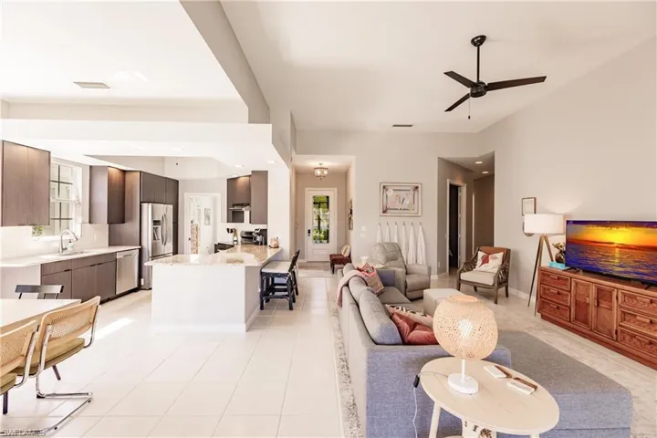 3779  Whidbey  WAY, Naples, FL 34119