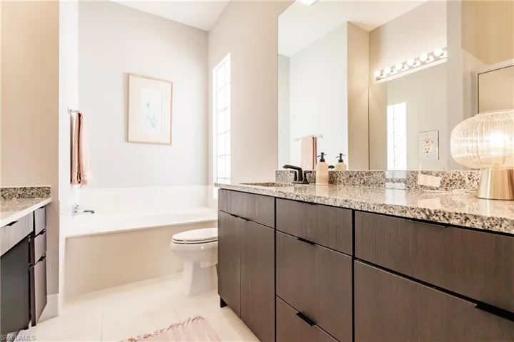 3779  Whidbey  WAY, Naples, FL 34119