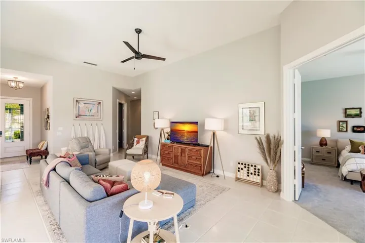 3779  Whidbey  WAY, Naples, FL 34119