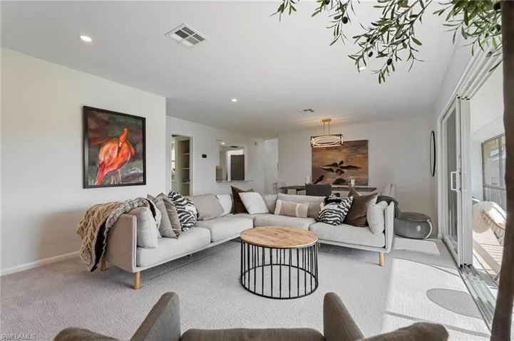 185 Palm Dr 18l, Naples, Florida 34112