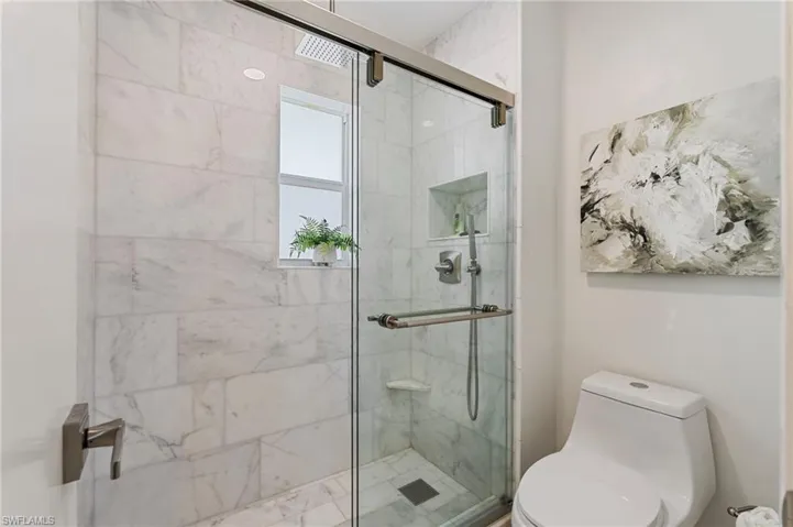 185 Palm Dr 18l, Naples, Florida 34112