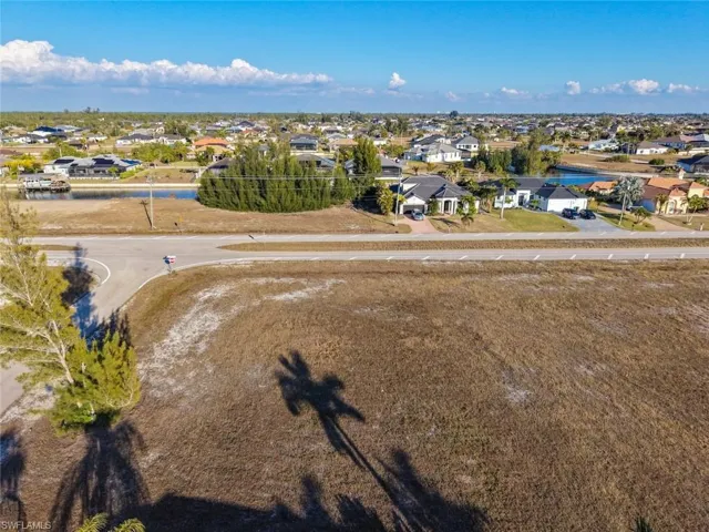 4002 NW 22nd St Cape Coral, FL 33993