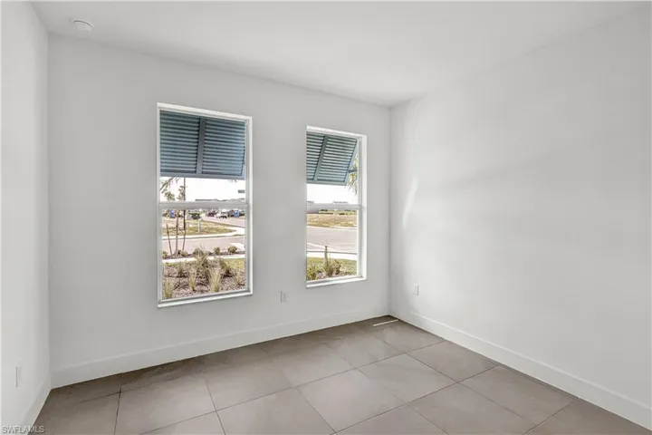 Additional bedroom