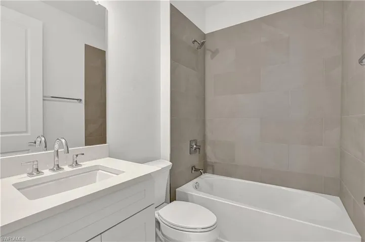 Full guest bathroom