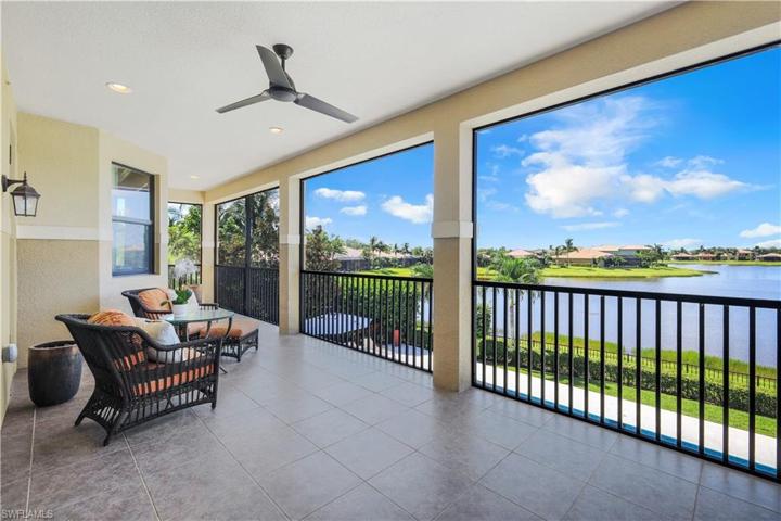 Upper Level Spacious Balcony w/a stunning Lake View