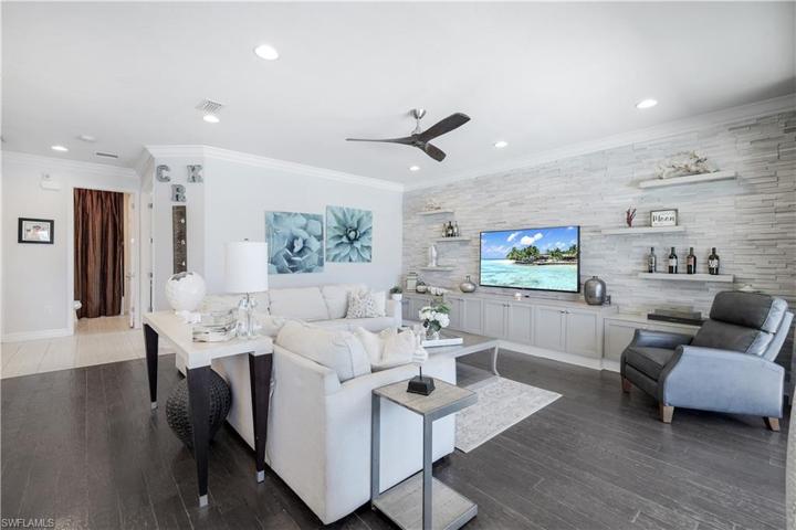 Family Room w/an open floor plan