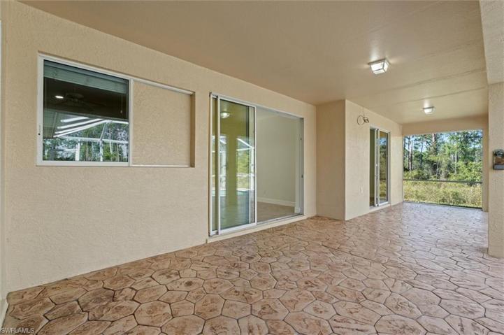 1159  Damen E ST, Lehigh Acres, FL 33974
