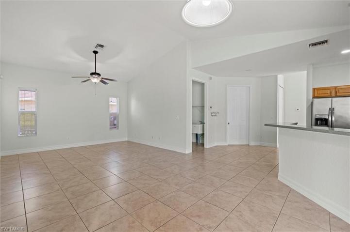 1159  Damen E ST, Lehigh Acres, FL 33974