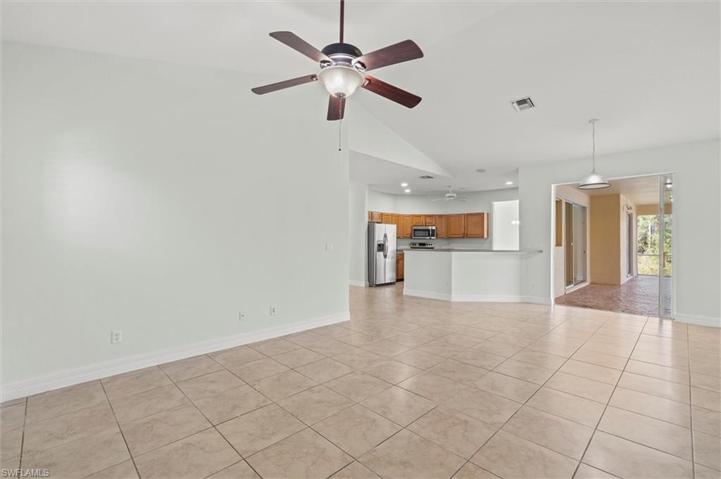 1159  Damen E ST, Lehigh Acres, FL 33974