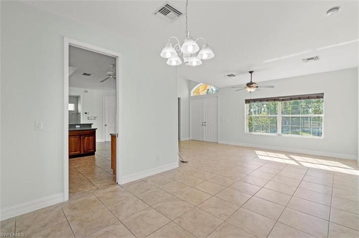 1159  Damen E ST, Lehigh Acres, FL 33974