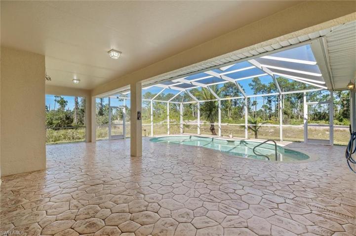1159  Damen E ST, Lehigh Acres, FL 33974