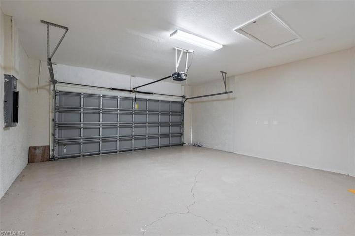 1159  Damen E ST, Lehigh Acres, FL 33974