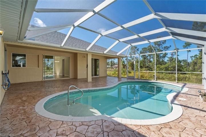 1159  Damen E ST, Lehigh Acres, FL 33974