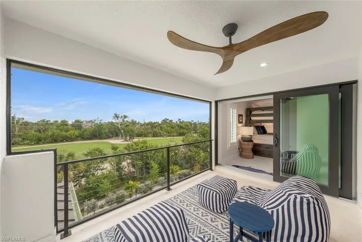 Patio with direct access from the bunk room, ideal for entertaining or relaxing outdoors.