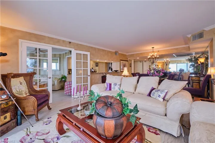 5550  Heron Point  DR, Naples, FL 34108