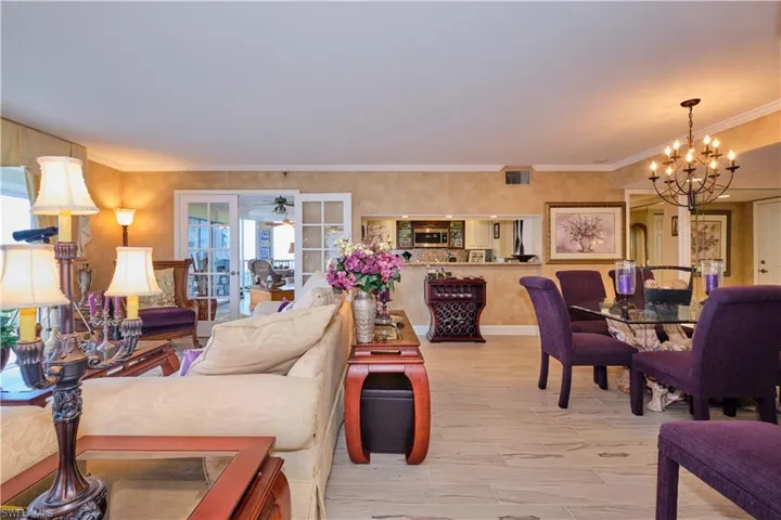 5550  Heron Point  DR, Naples, FL 34108