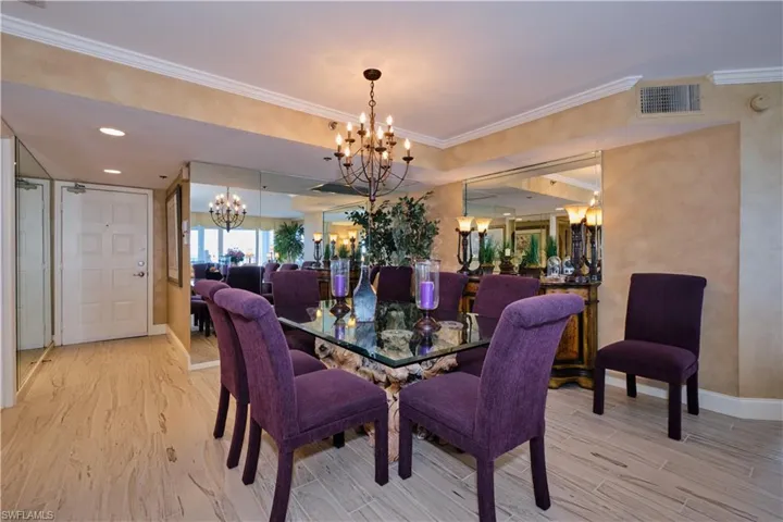 5550  Heron Point  DR, Naples, FL 34108