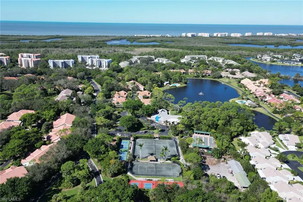 15450 Cedarwood LN, Naples, FL 34110,225032192