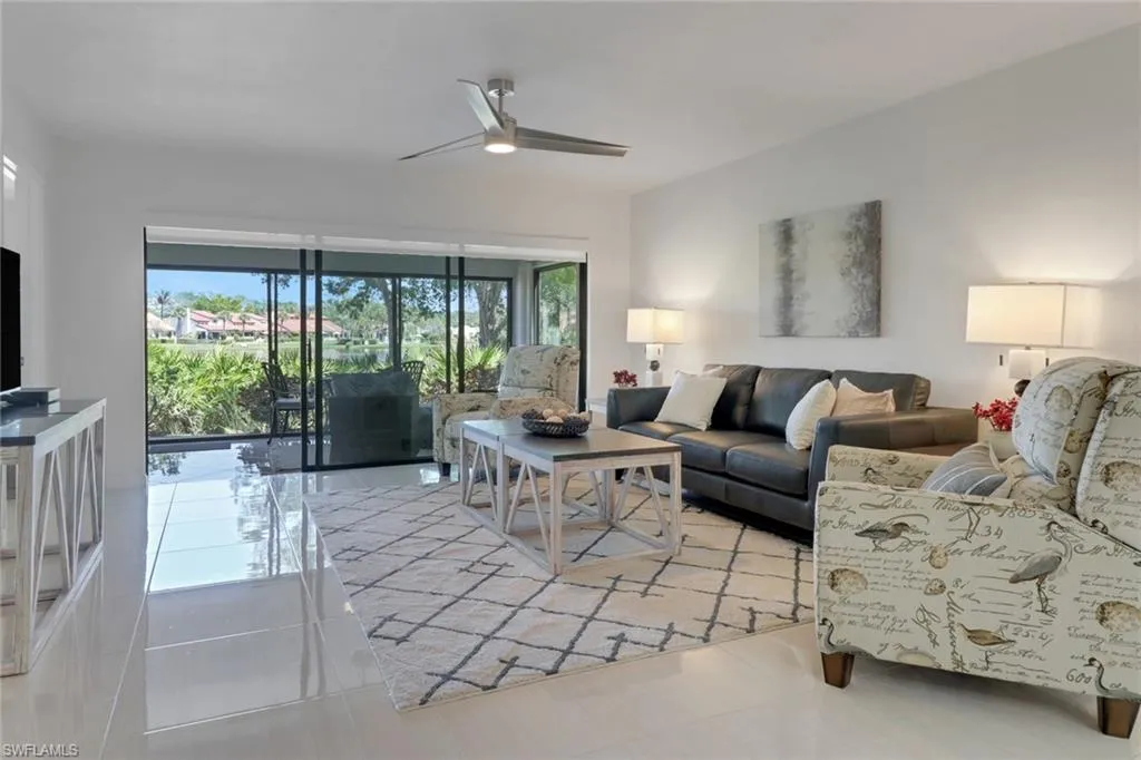 15450 Cedarwood LN, Naples, FL 34110,225032192