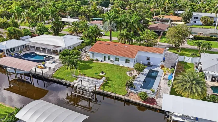 1028 Edgemere Dr, Fort Myers, Florida 33919