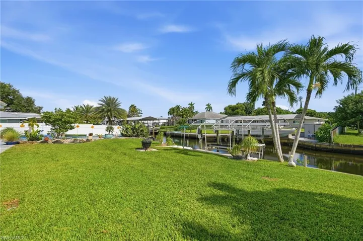 1028 Edgemere Dr, Fort Myers, Florida 33919