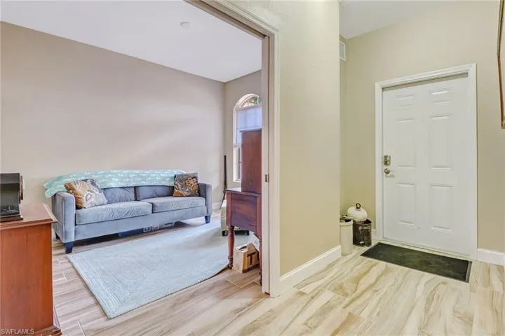 10037 Heather Ln 403, Naples, Florida 34119