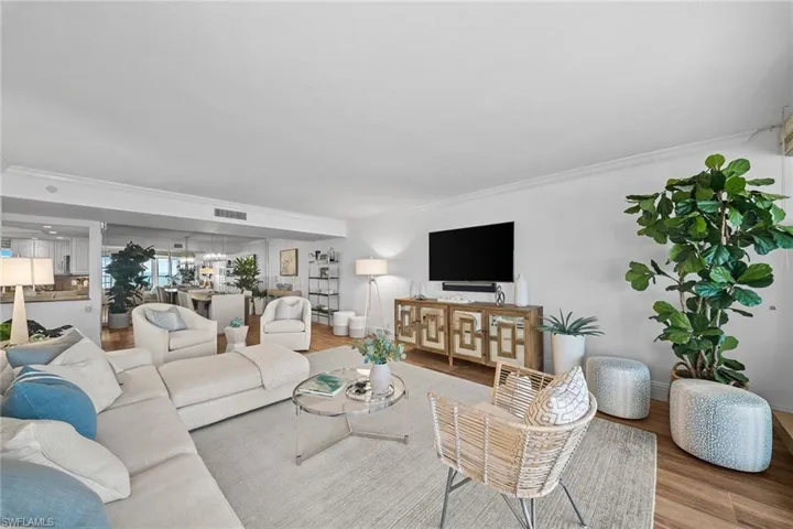 4051 Gulf Shore Blvd N 1003, Naples, Florida 34103