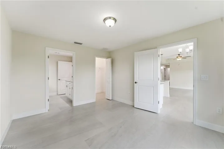 2601  48th W ST, Lehigh Acres, FL 33971