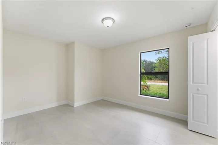 2601  48th W ST, Lehigh Acres, FL 33971