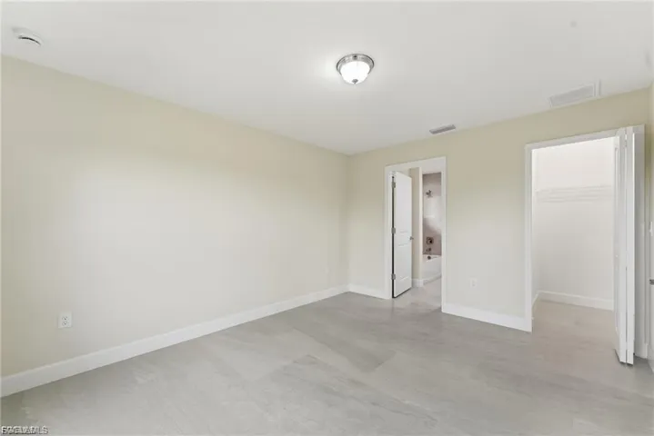 2601  48th W ST, Lehigh Acres, FL 33971