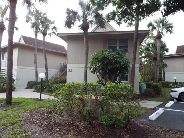 5A Bob O Link Ct. Naples Florida 34105