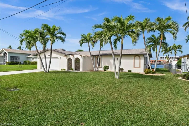 Front of 435 Avalon Drive