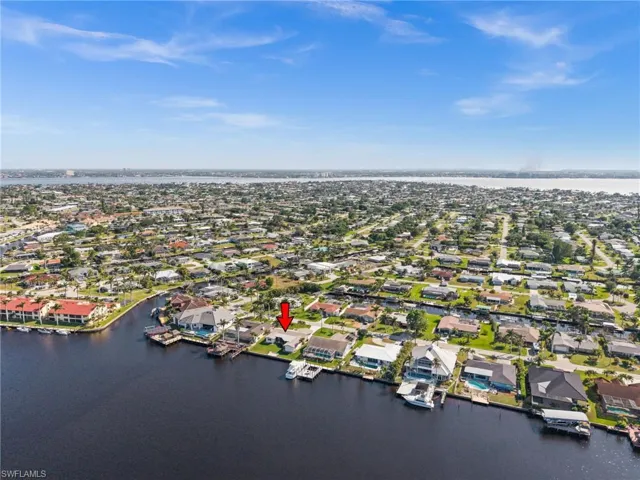 80 feet of waterfront on Bimini Basin