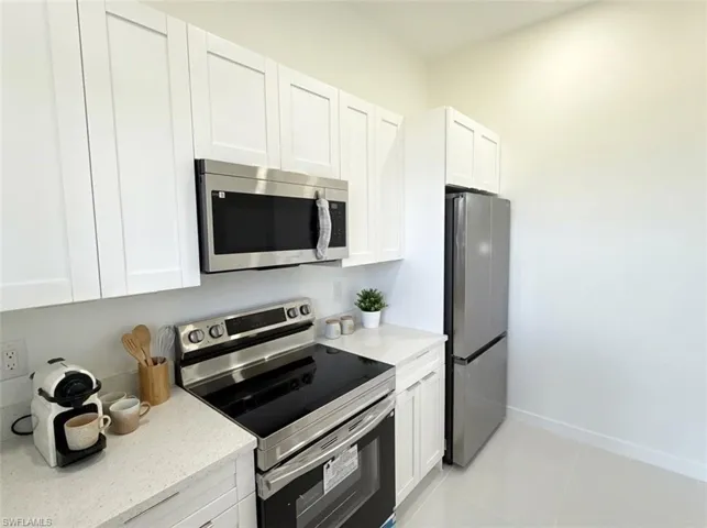 4326 Nw 34th St, Cape Coral, Florida 33993